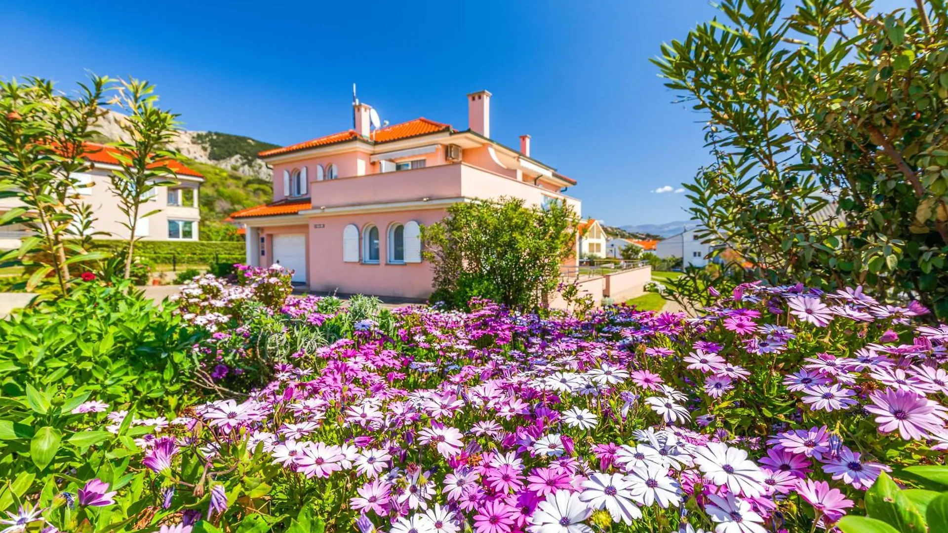 Apartment Daisy In A Quiet Location Baska  0*, Baska (Krk) Croatia