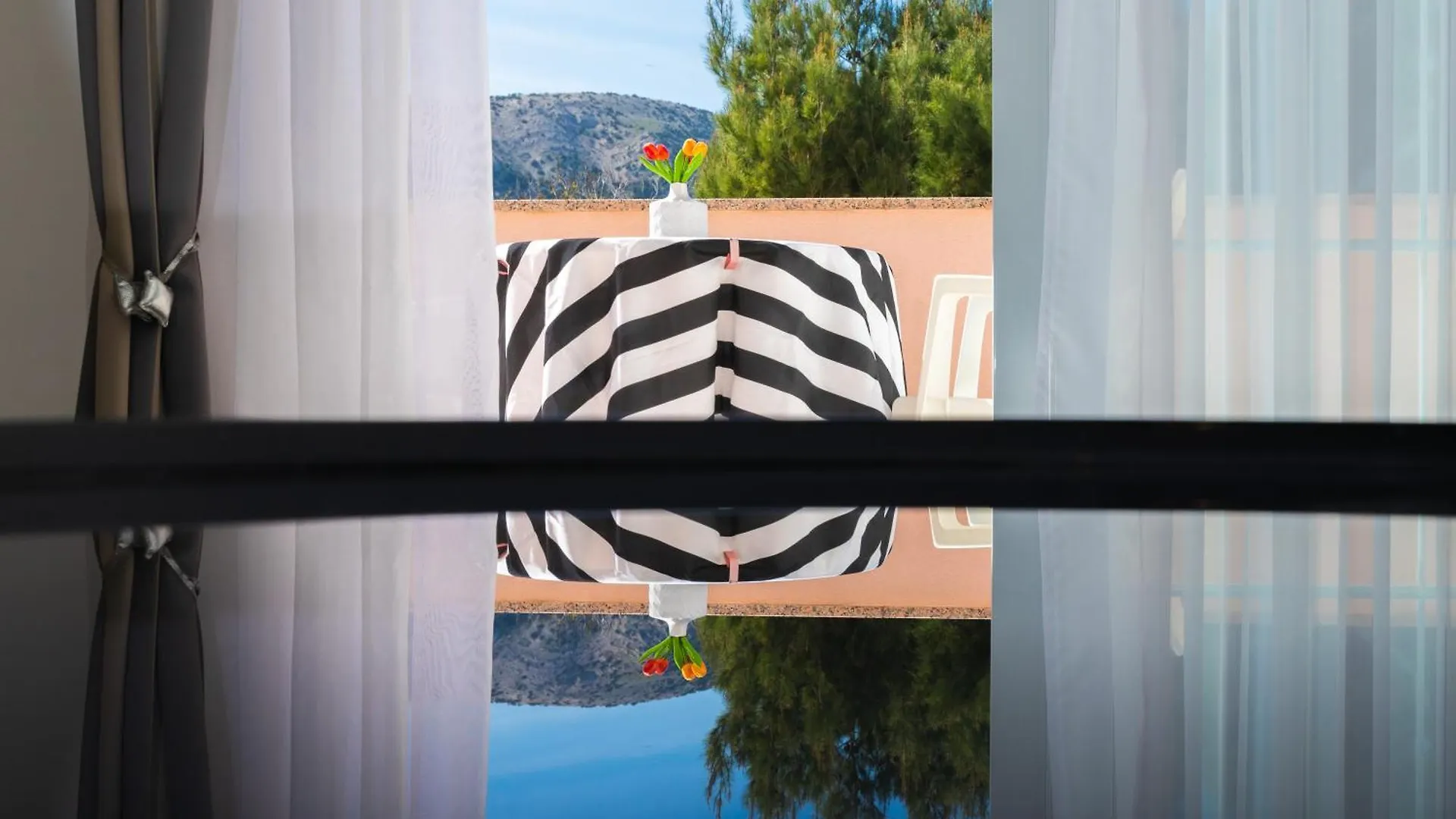 Apartment Daisy In A Quiet Location Baska  Croatia